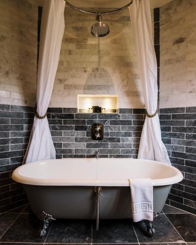 Hever Castle Luxury Bed and Breakfast 2