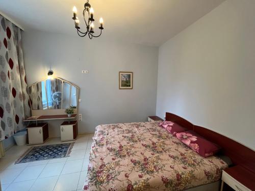 113 in Sofia with 2BR and 2 full bath, Sofia