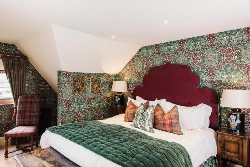 Superior Double Room - Anne Boleyn Wing