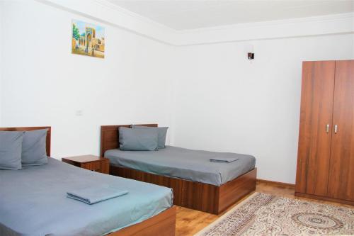 1 double bed