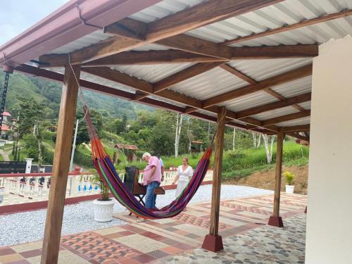 Finca Rosabel cerca a Villeta in Tobia