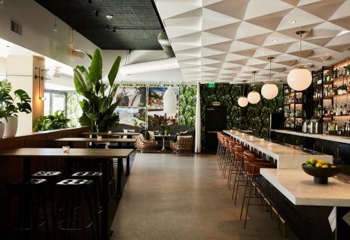 439066087 Kimpton Sawyer Hotel by IHG