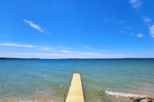 Aloha Lake Home