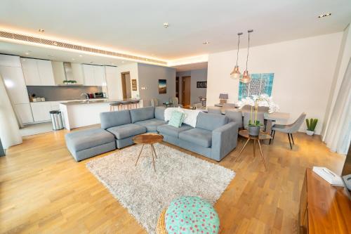 FAM Living - City Walk - image 14