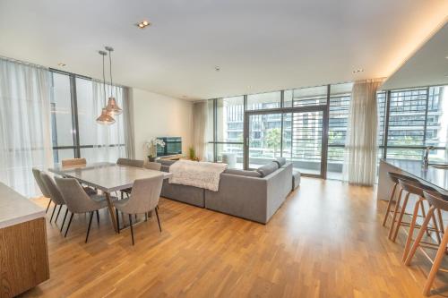 FAM Living - City Walk - image 12
