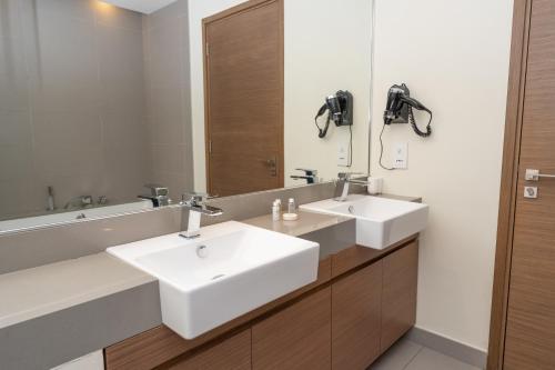 FAM Living - City Walk - image 4