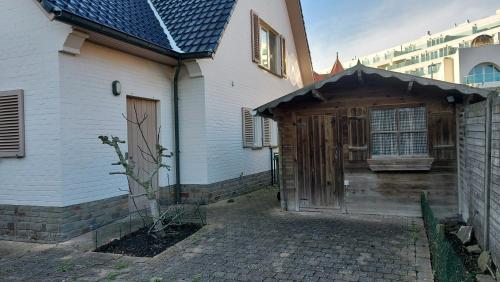 Three-Bedroom House image 10