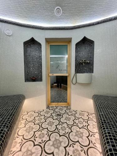 ซาวน่า, Апартаменти Underground&SPA in เขตซึฮีฟสกี