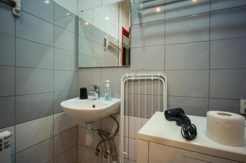 Loft78 Red Doors Apartment