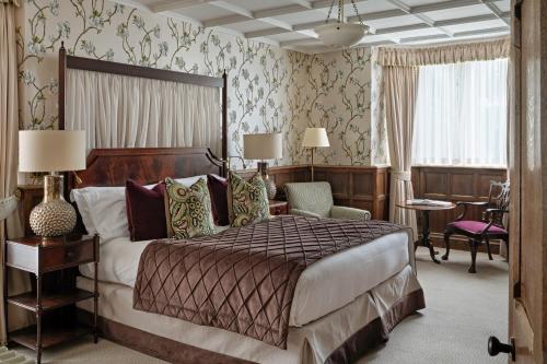 Ellenborough Park - image 2