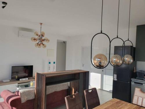 Beautiful apartment in Tivat - image 2