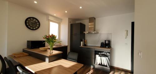 Kitchen, Frejus Plage Le Mediterranee, Magnifique T2, 38m2, in Frejus