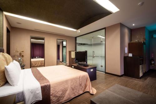 唯爱经典汽车旅馆 唯爱经典汽车旅馆