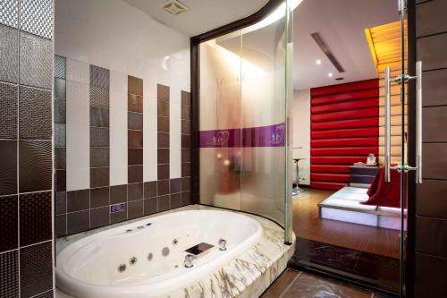 唯爱经典汽车旅馆 唯爱经典汽车旅馆