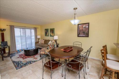 Unit 6106 - Ocean & Racquet Resort in Saint Augustine Beach, USA