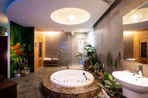 唯爱经典汽车旅馆 唯爱经典汽车旅馆