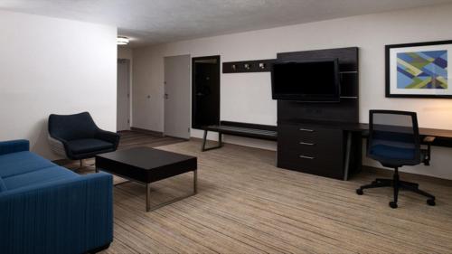 Holiday Inn Express Cincinnati West By IHG - image 14