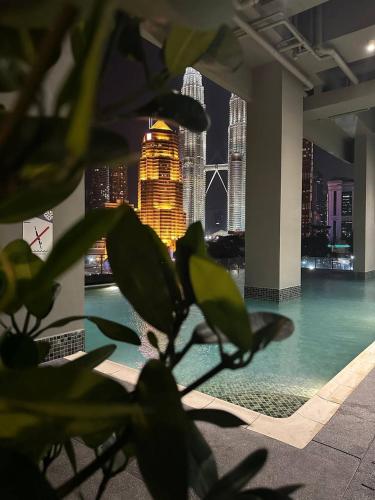 KLCC Kampung Baru Cottage - Homestay - image 13