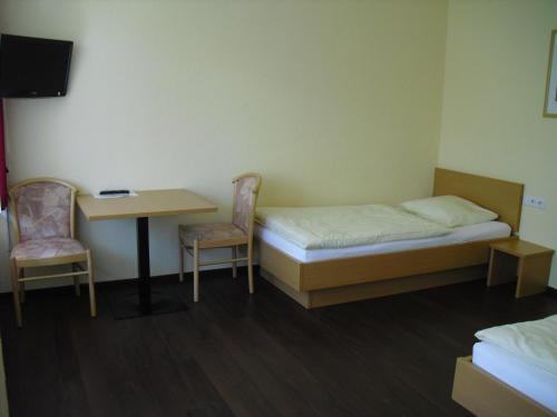 Boardingroom - image 7