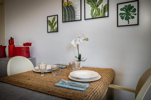 YiD Penthouse on Florence River with parking