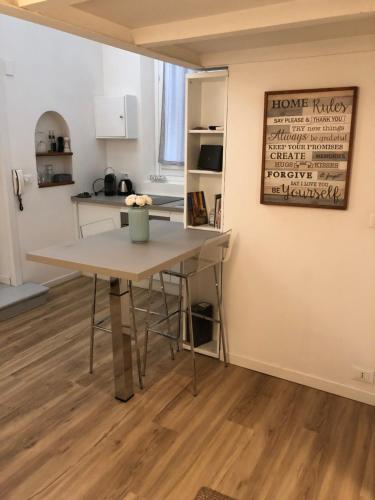 New loft in the heart of Bologna 3, Boloňa (fotografie 2)