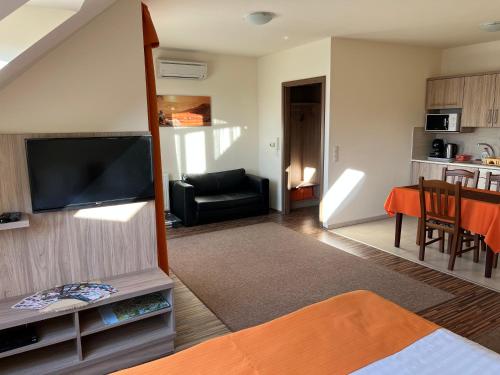 Azúr Ház Kamilla Apartman (Azur Haz Kamilla Apartman) in 瓦德柯爾特