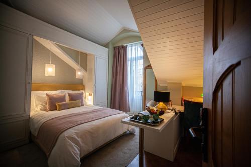 1 queen bed