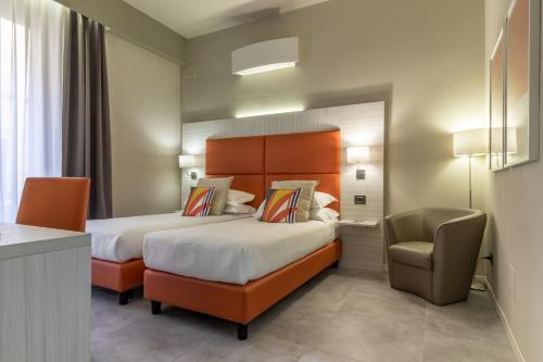 Standard Double or Twin Room image 10