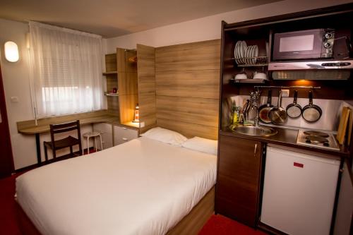 So'Lodge Niort A83 - image 7