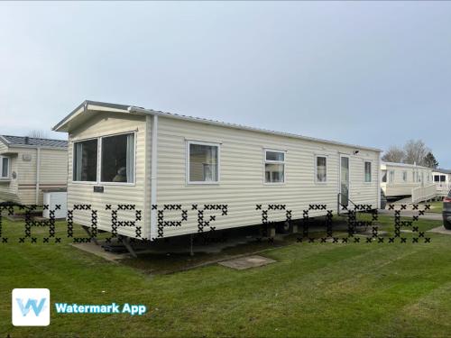 Caravan Holiday on Haven site