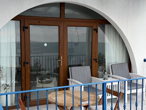 Pissouri Beach Front Apartments in 皮蘇里