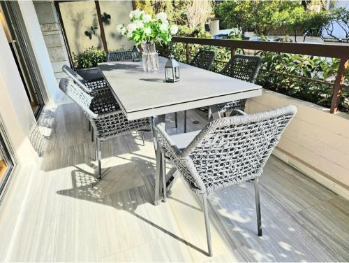 Filothei Luxury Apartment 110m2, Atenas