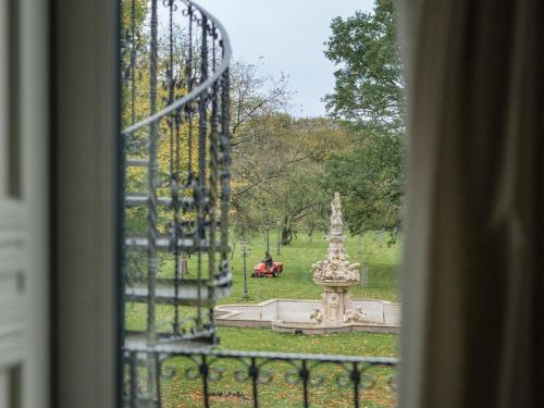 Berwick Lodge - image 12