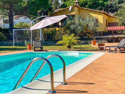 Villa with Private Pool image 1