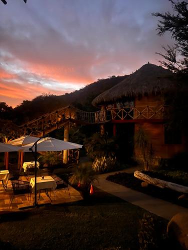Villa Armonia Hotel & Spa – Jocotepec, OH