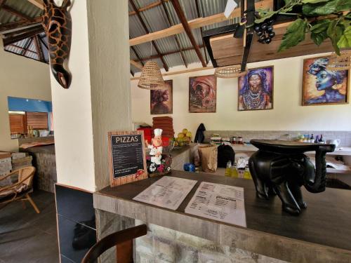 Restaurant, Asamai Villas in Gunjur