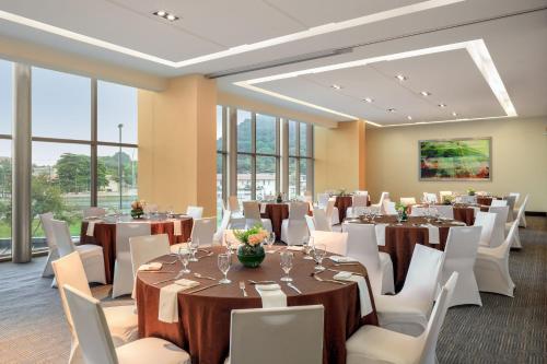 439251145 Marriott Panama Hotel - Albrook