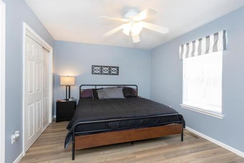 *4BR 2BA N Shore Hidden Retreat* in Roscommon, USA