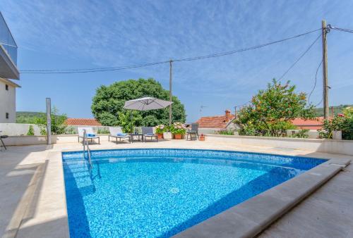 Apartments Villa LA
