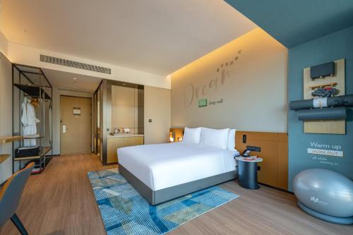 Standard Room image 1