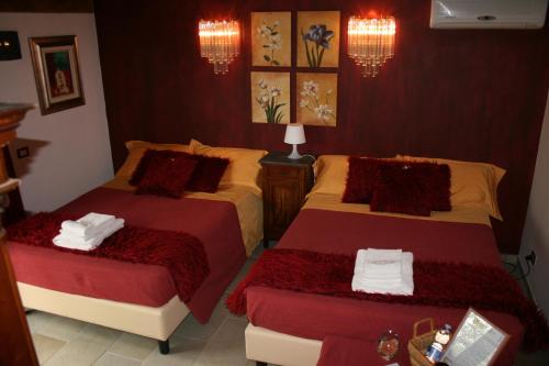 2 double beds