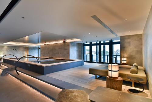 cadă fierbinte, Four Points by Sheraton Taipei Bali in Districtul Bali