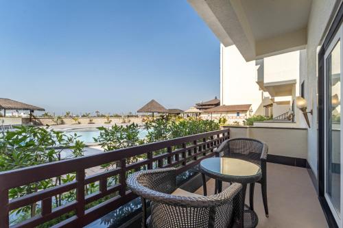 Skats, Shyama Sarovar Portico in Orai