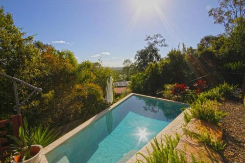 Stunning Home With Spectacular Views – khách sạn tại Bãi Biển Coolum