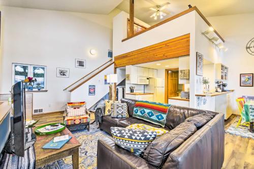 Dreamy Waterfront Studio with Hood Canal Views thumb 2