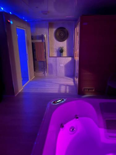 Golden Crown spa suite with private hot tub and thermal suite in Tarbolton