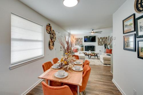 Modern Hot Springs Condo about 3 Mi to Downtown! in Hot Springs, USA