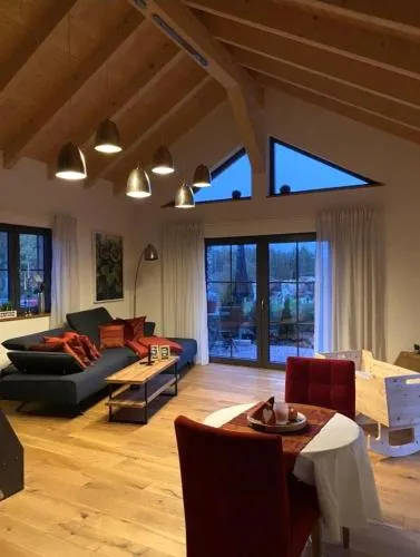 Die Schorenmoos-Lodge in Dietmannsried, Deutschland