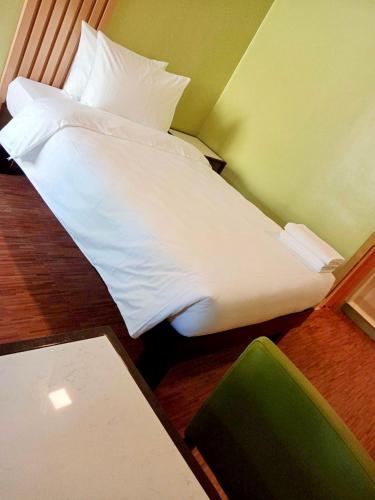 1 double bed