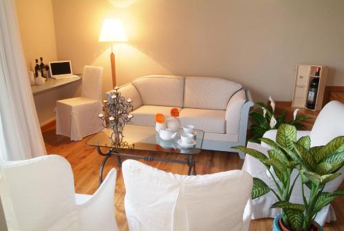 Two-Bedroom Apartment - Split Level